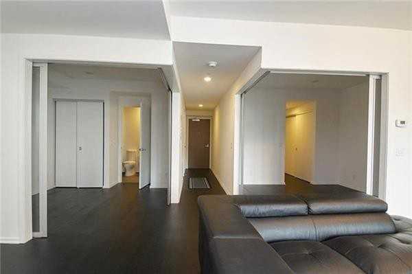 1 Bloor Street East #22597