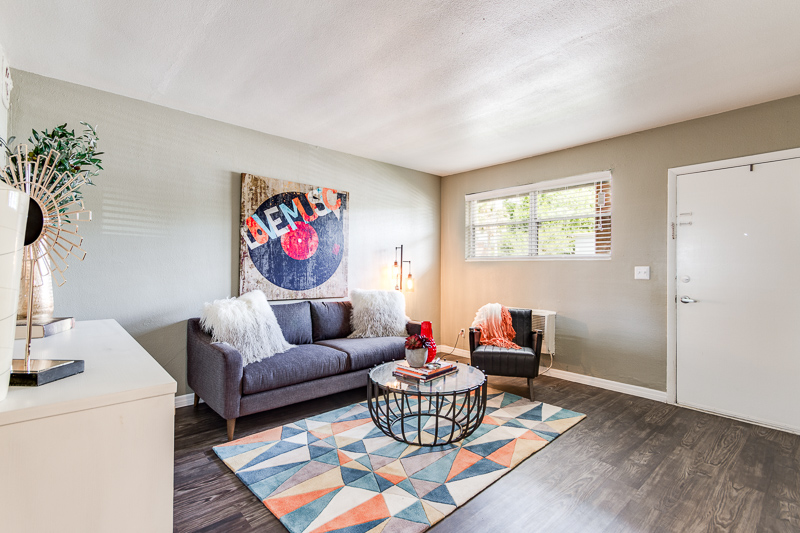 La Palma Apartments - Photo 3 of 15