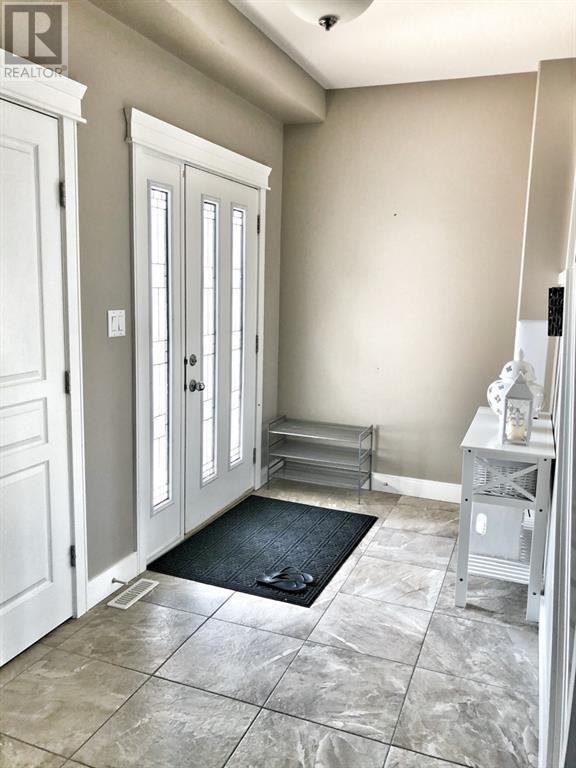 8822 87th Ave-8822 - Photo 3 of 22
