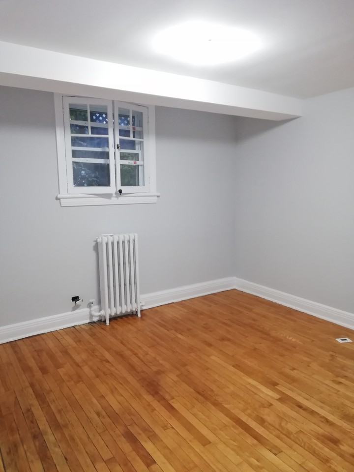 180 Rue Clarence Street #1 - Photo 3 of 8