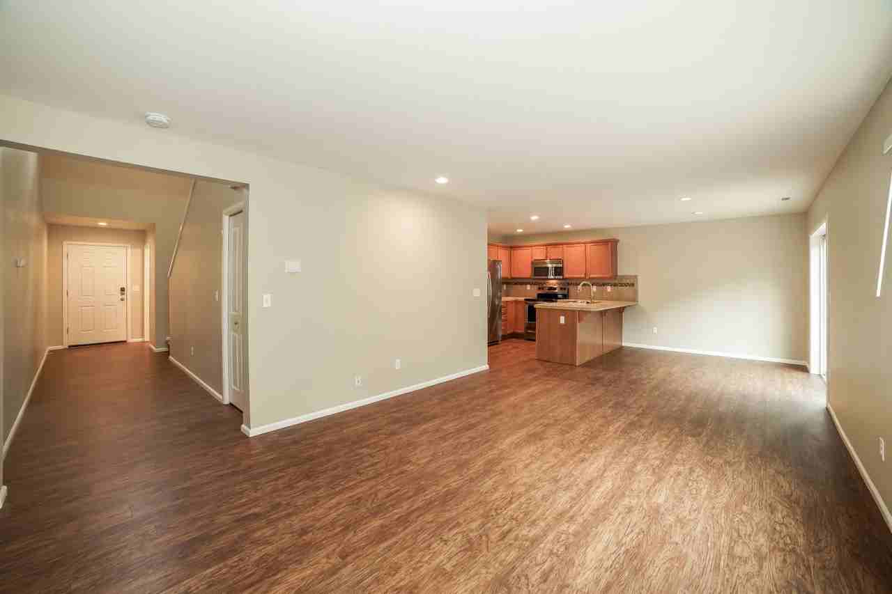 11004 180th Avenue Ct E - Photo 2 of 17