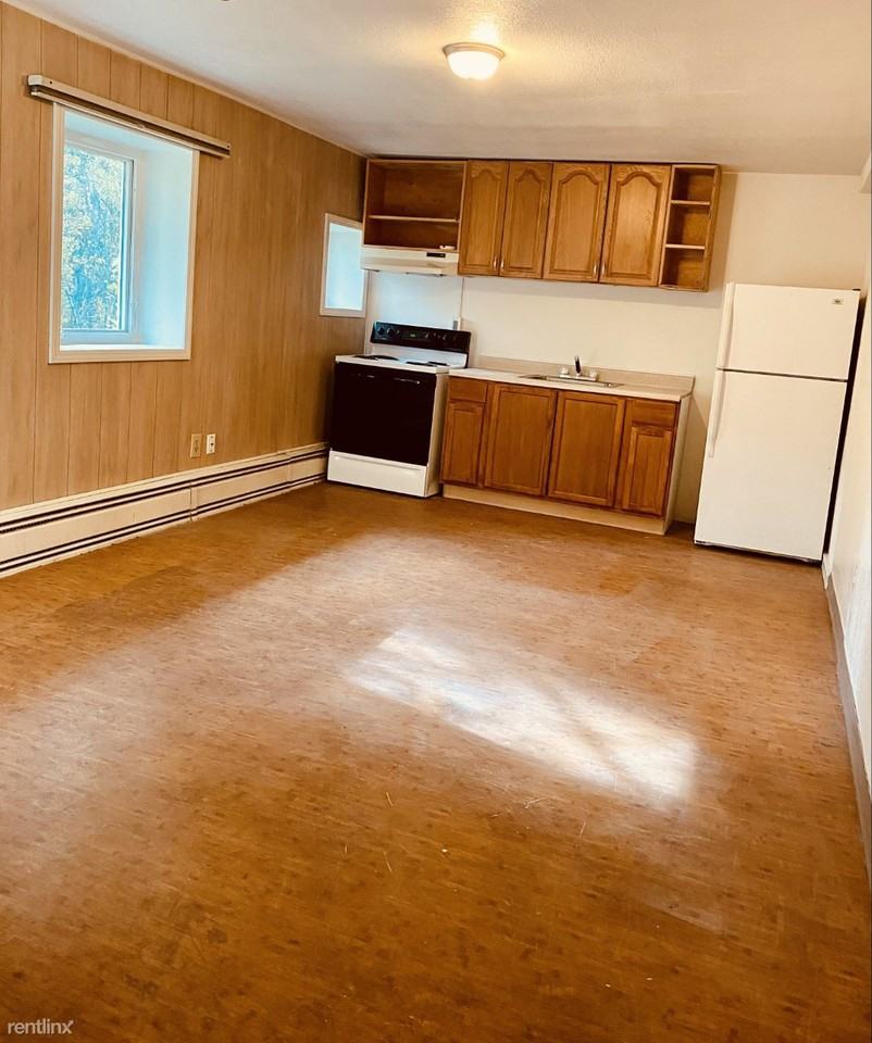 1902 Mary Ann St - Photo 2 of 4