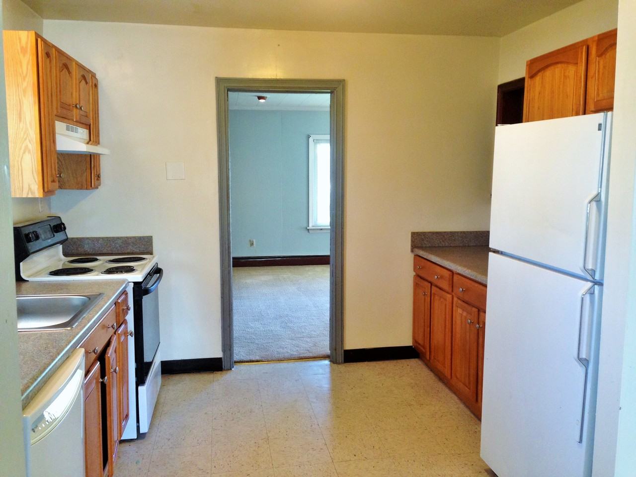 937 Florida Ave - Photo 5 of 12