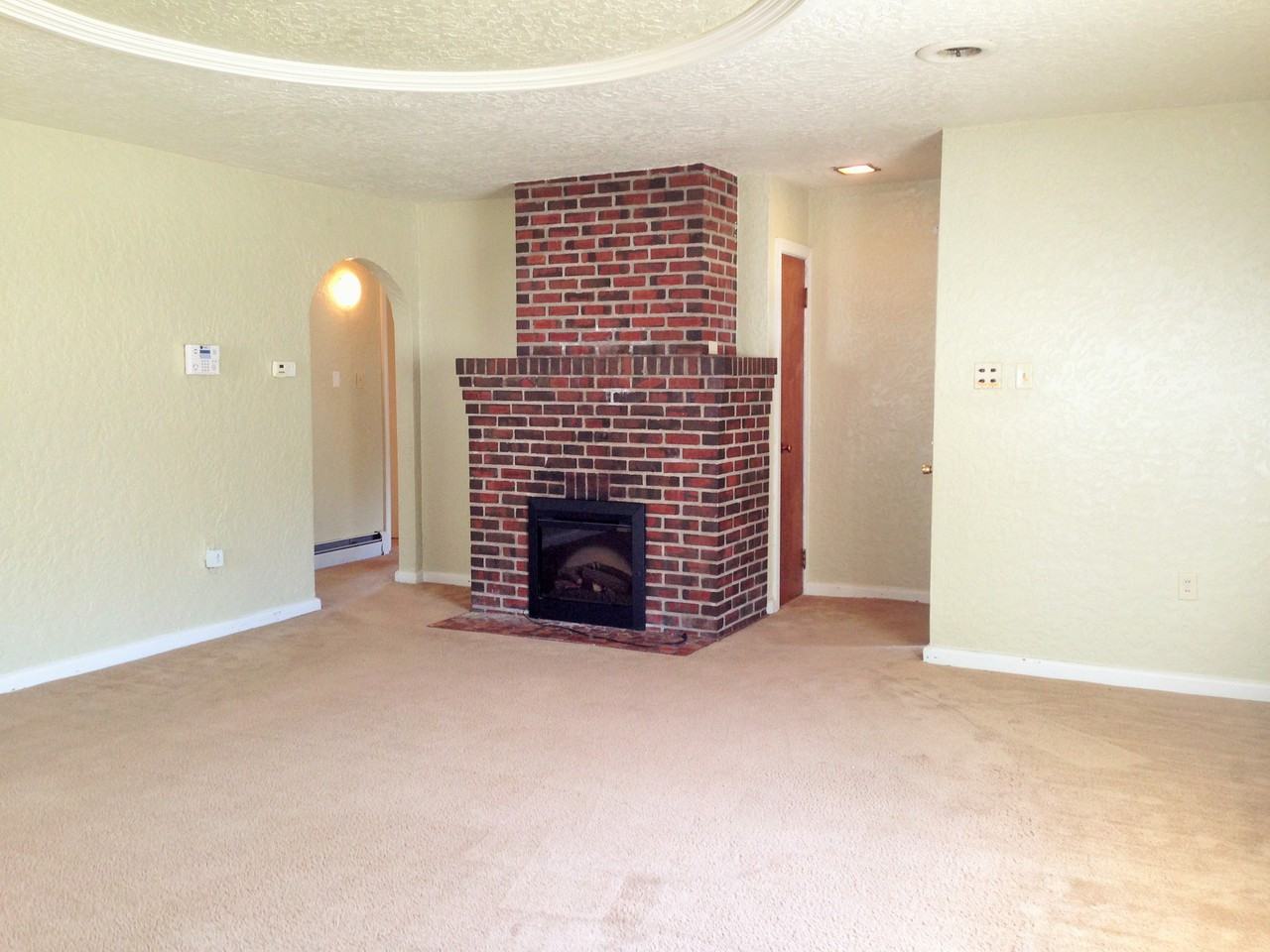 937 Florida Ave - Photo 6 of 12