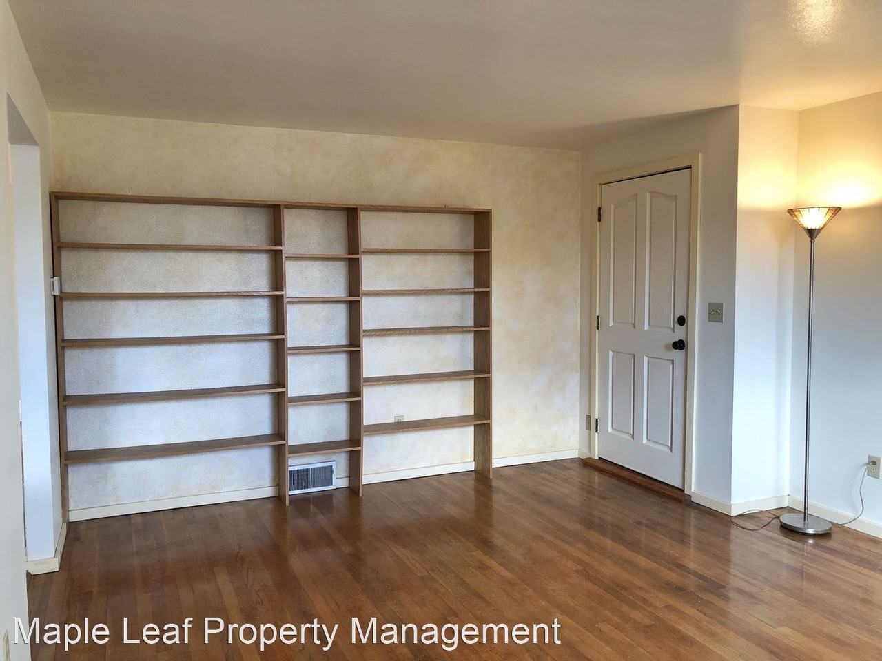 1713 Ne 92nd St - Photo 3 of 31