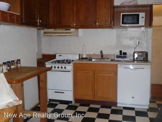 3631 Spring Garden Street - Photo 3 of 4