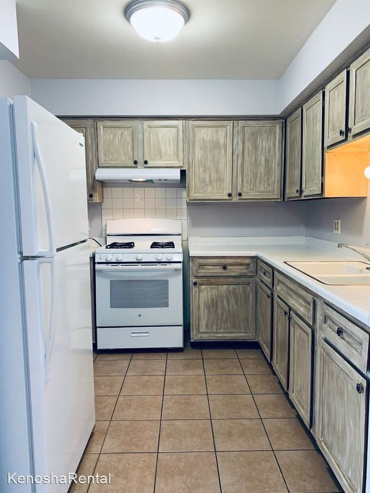 5818 50th Avenue - Photo 2 of 22