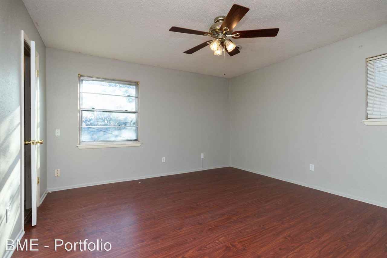 3307 Palmetto Trl - Photo 3 of 35