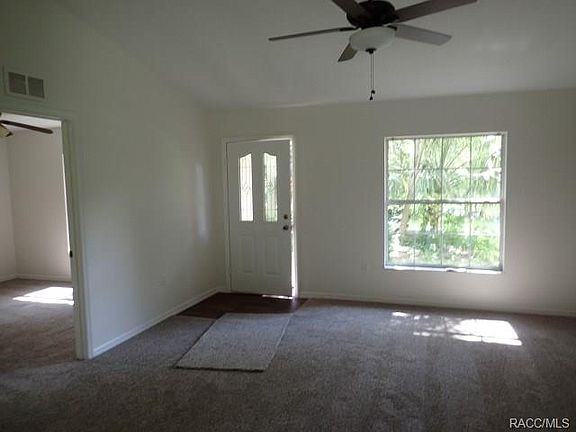 130 N Hawthorne Dr - Photo 3 of 20