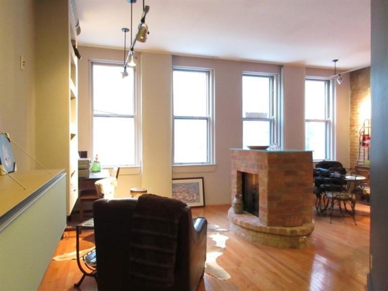 637 Walnut St - Photo 3 of 22