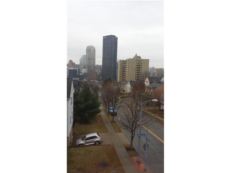 1800 Webster Ave #5 - Photo 3 of 9