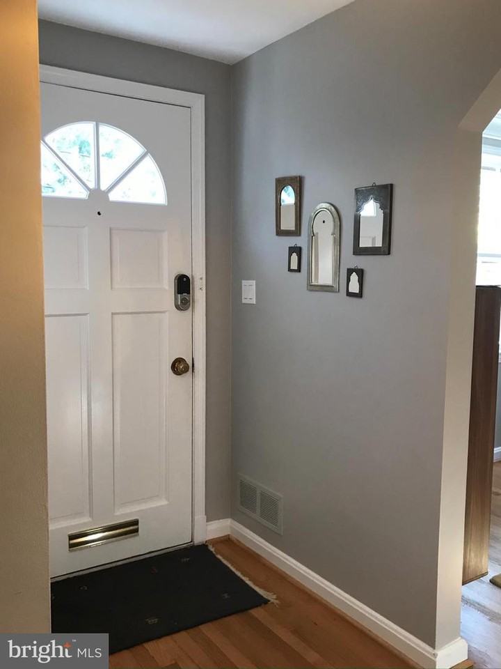 2901 Tilden St Nw - Photo 2 of 34