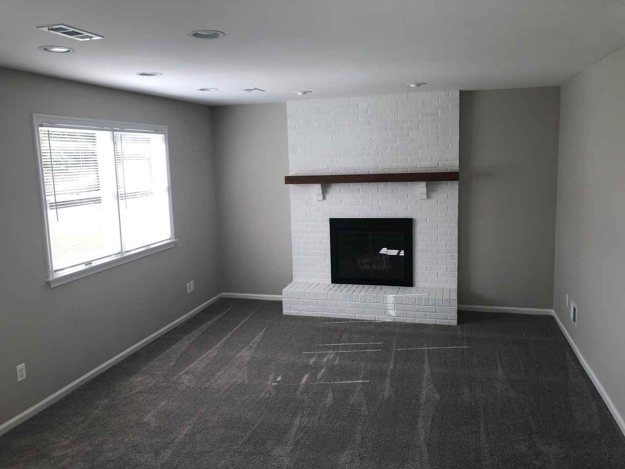 1048 Independence Way - Photo 2 of 10