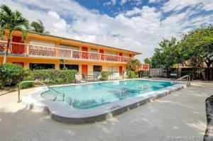 2616 Ne 30th Pl #210A