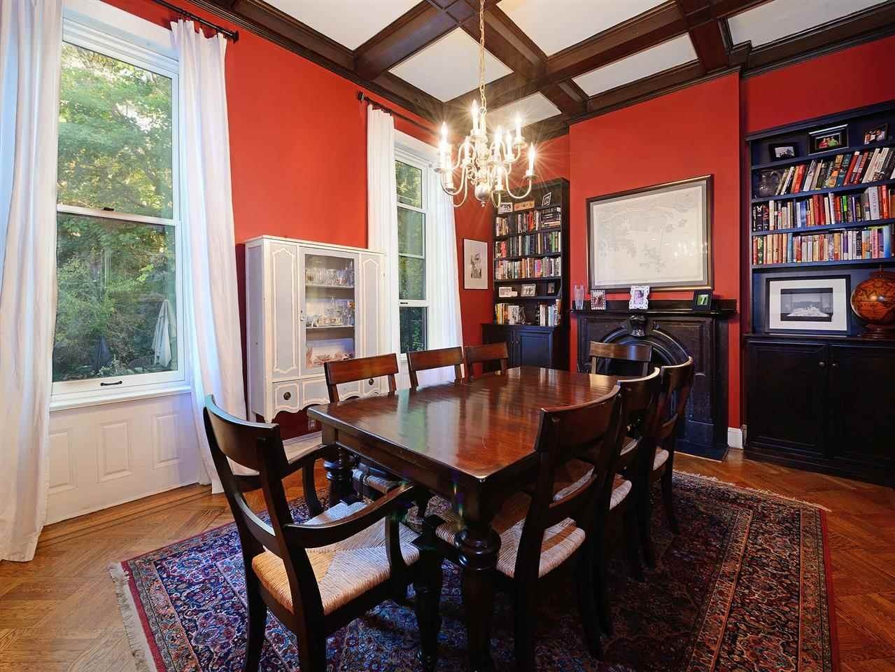 829 Hudson St #2 - Photo 3 of 15