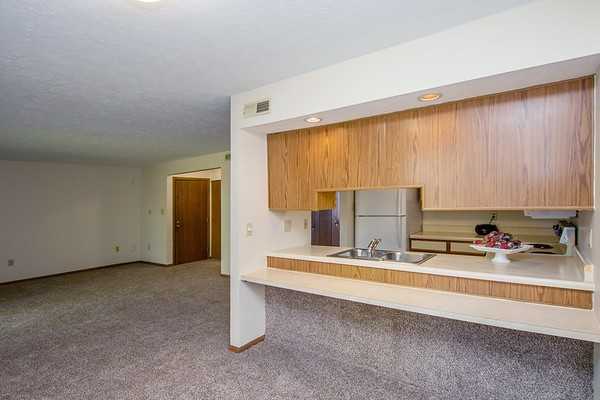 Ashley Oaks - Photo 7 of 30