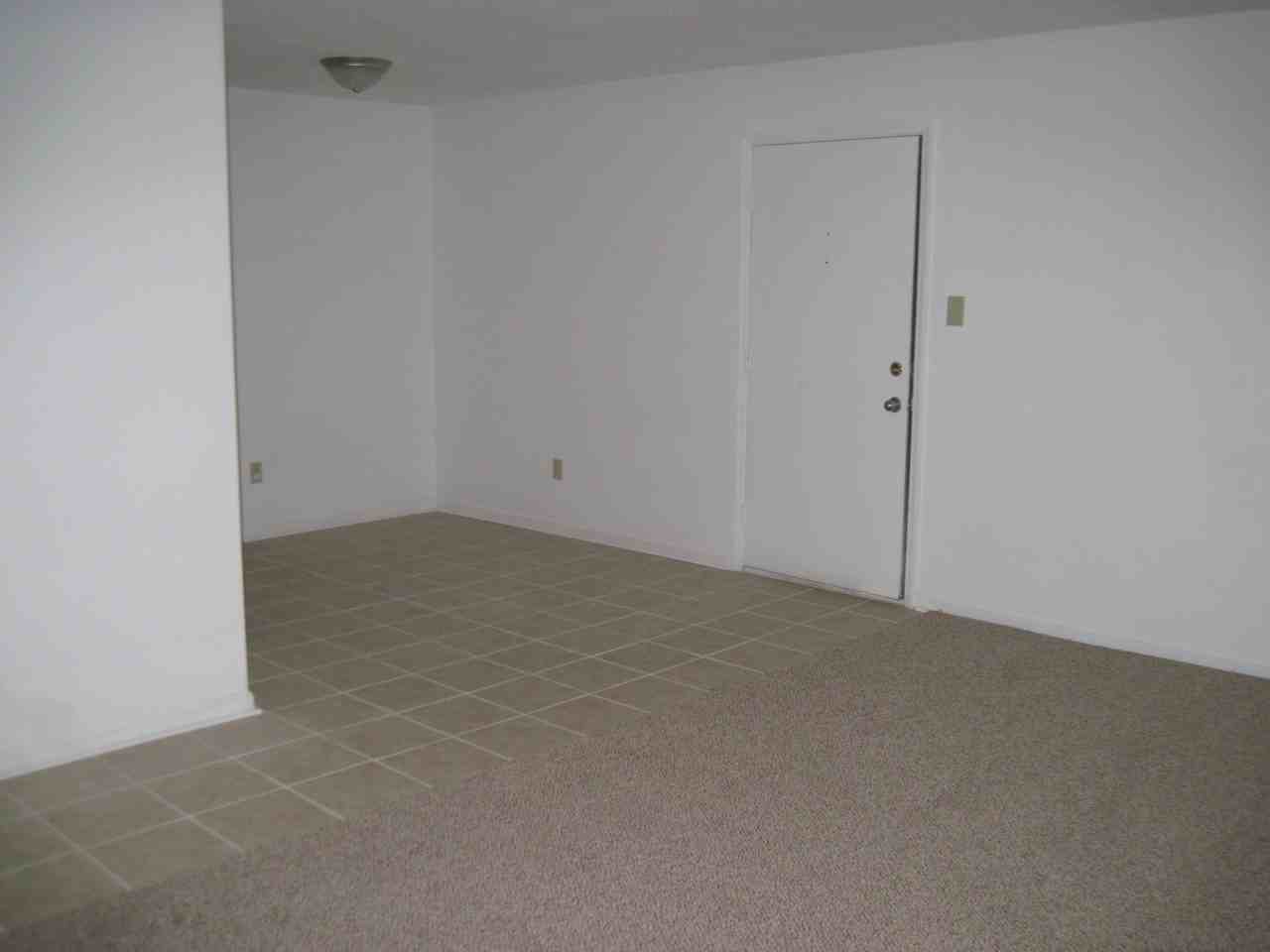 514 Carobrook Road - Photo 5 of 10