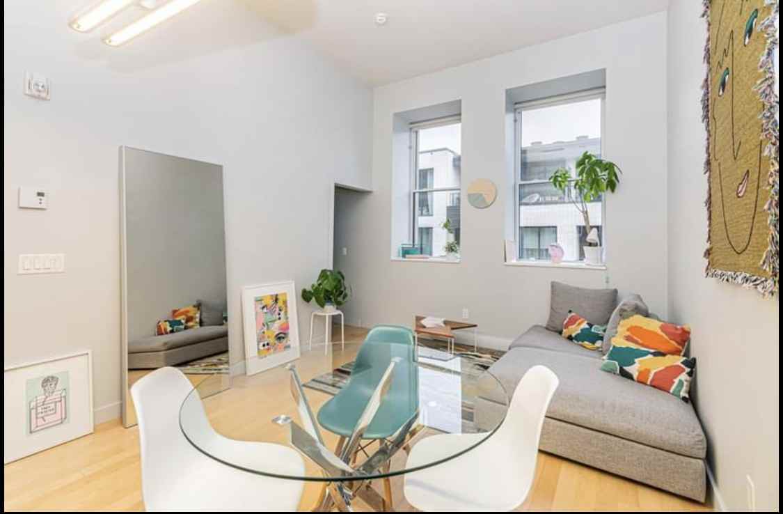 7400 Boulevard Saint-Laurent #402 - Photo 2 of 5