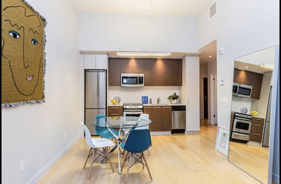 7400 Boulevard Saint-Laurent #402 - Photo 3 of 5