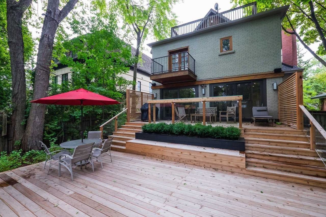 64 Woodlawn Avenue West - Photo 3 of 20