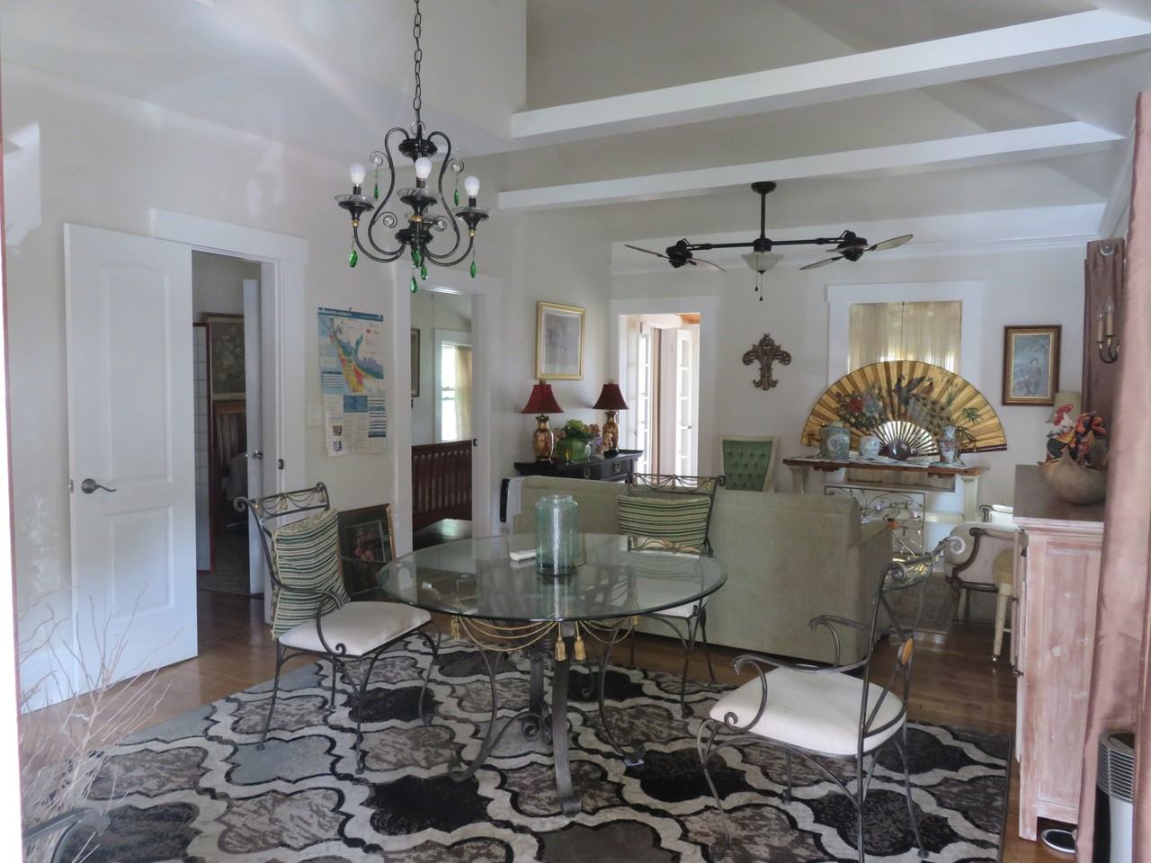 1734 Bamboo Ln - Photo 2 of 19