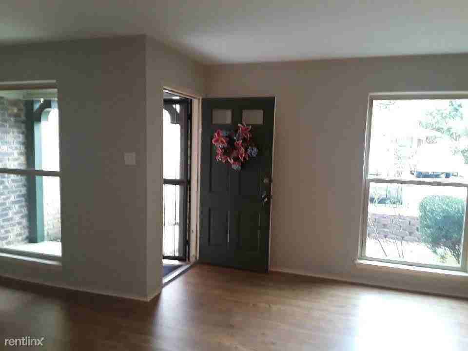 5010 Arbor Ridge Dr - Photo 2 of 25