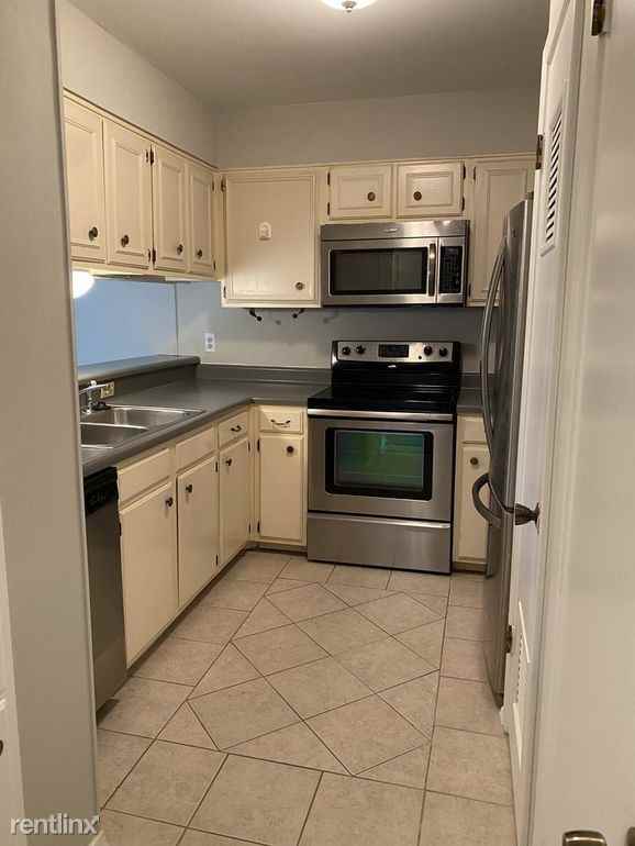 5010 Arbor Ridge Dr - Photo 3 of 25