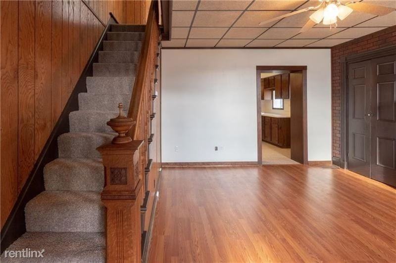 116 Buffalo St - Photo 2 of 10