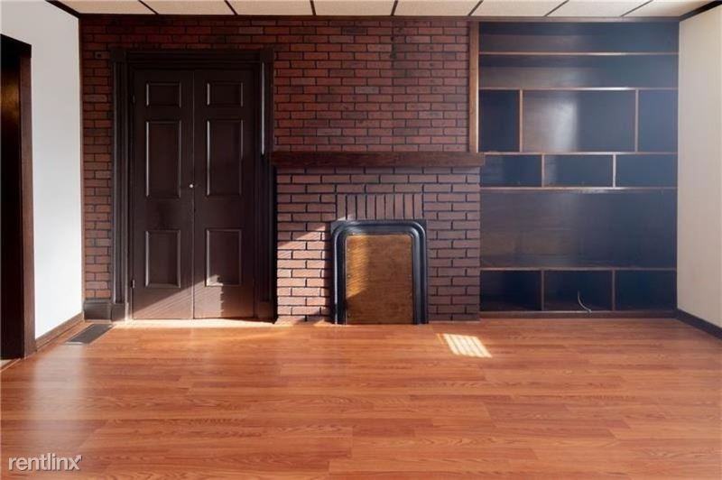 116 Buffalo St - Photo 3 of 10