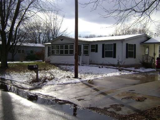 303 Fairmont Ave - Photo 3 of 15