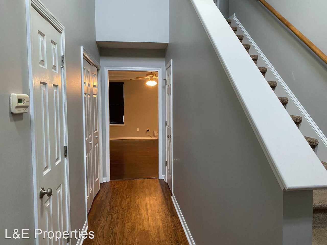 736 Raindrops Rd - Photo 2 of 15