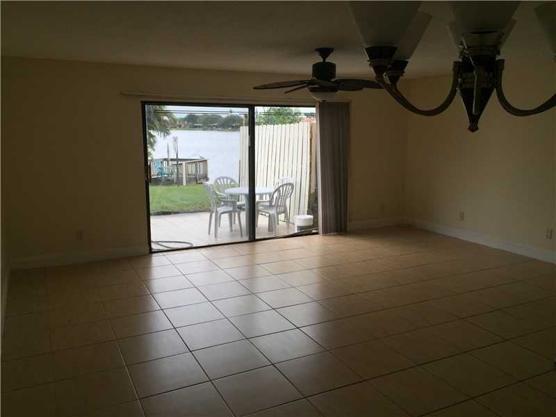2821 SW 58th Manor - Photo 3 of 5