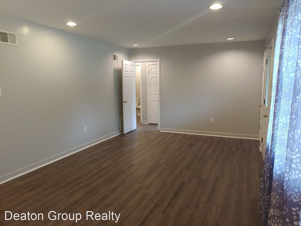 131 Farmere Cir - Photo 2 of 26