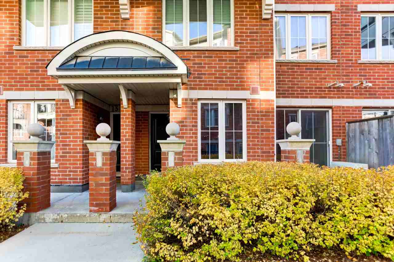 2557 Sixth Line - Photo 2 of 32