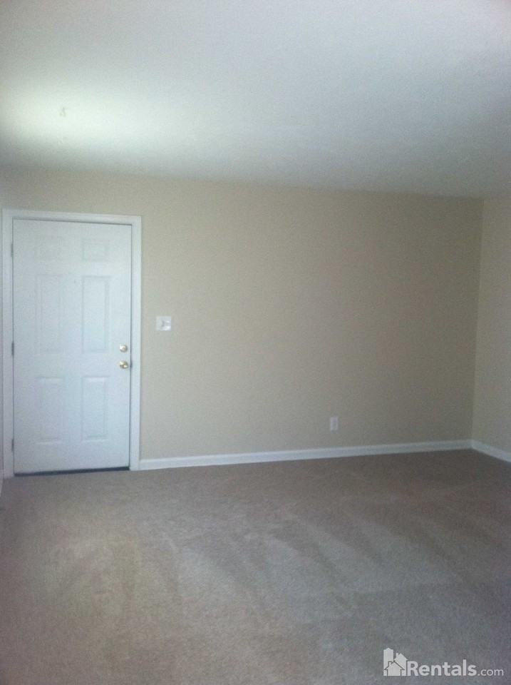 8711 Bayberry Pl - Photo 2 of 8