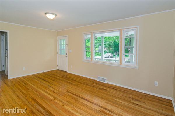 714 Pomona Rd - Photo 2 of 8