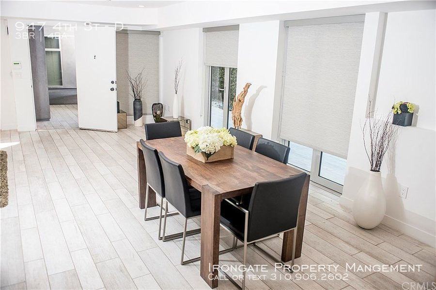 947 4th St #D - Photo 4 of 8