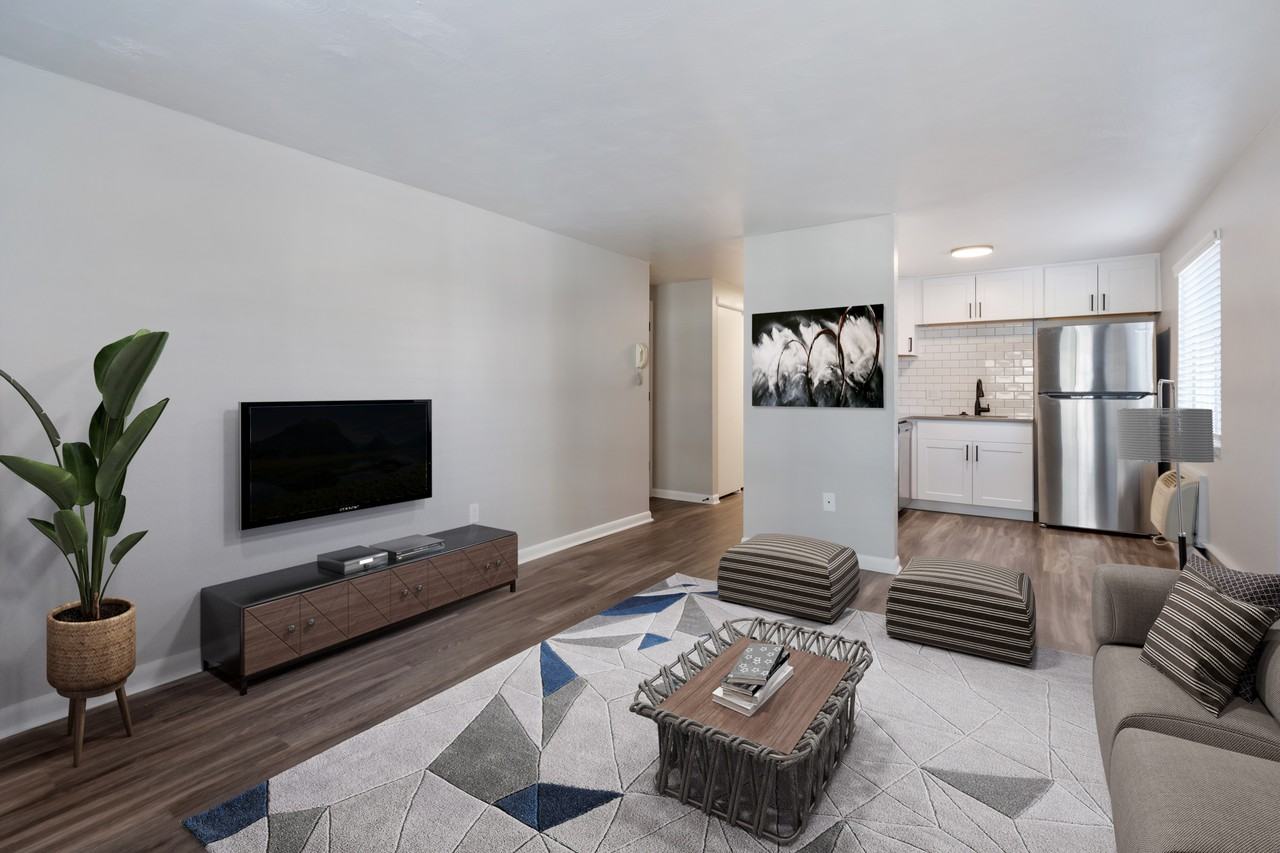 780 Dexter - Photo 3 of 10