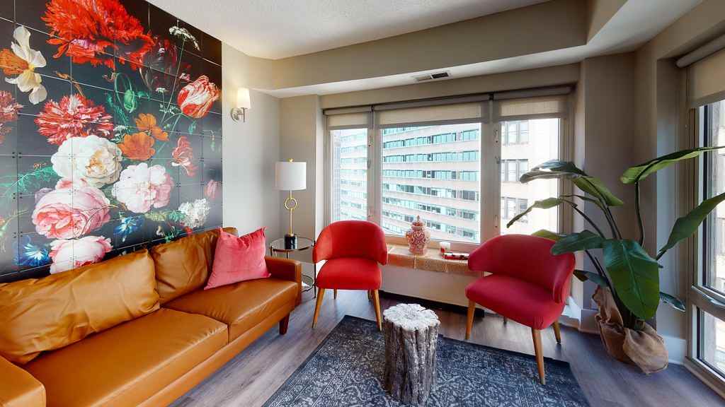 320 North Michigan Avenue #1904