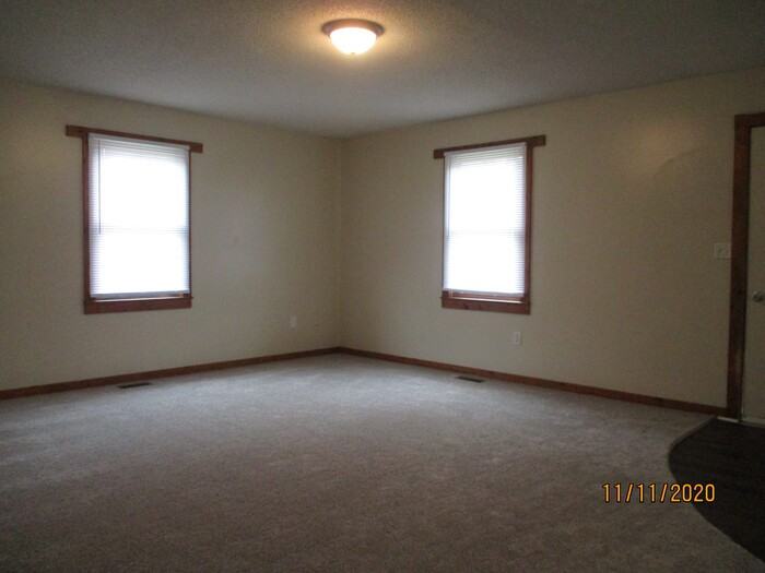 138 Chestnut Dr Sw - Photo 2 of 14