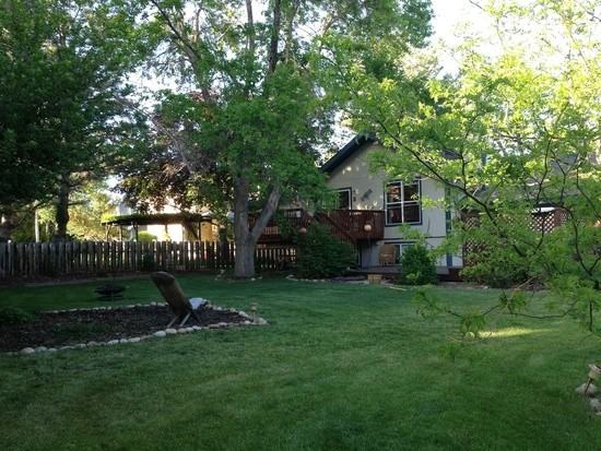 2261 Shawnee Ct - Photo 2 of 11