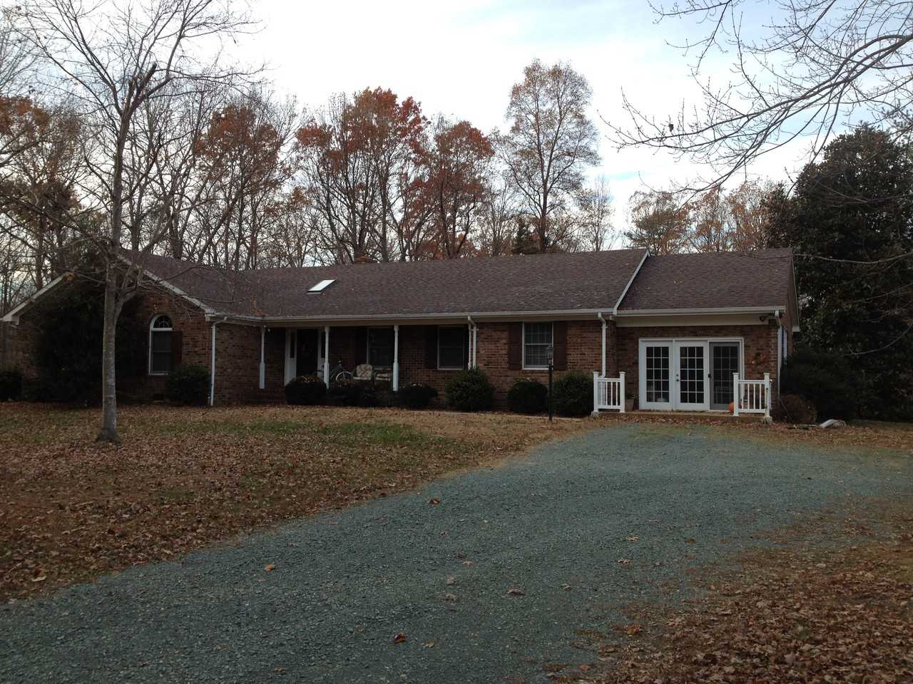 1028 Hidden Valleys Rd - Photo 2 of 34