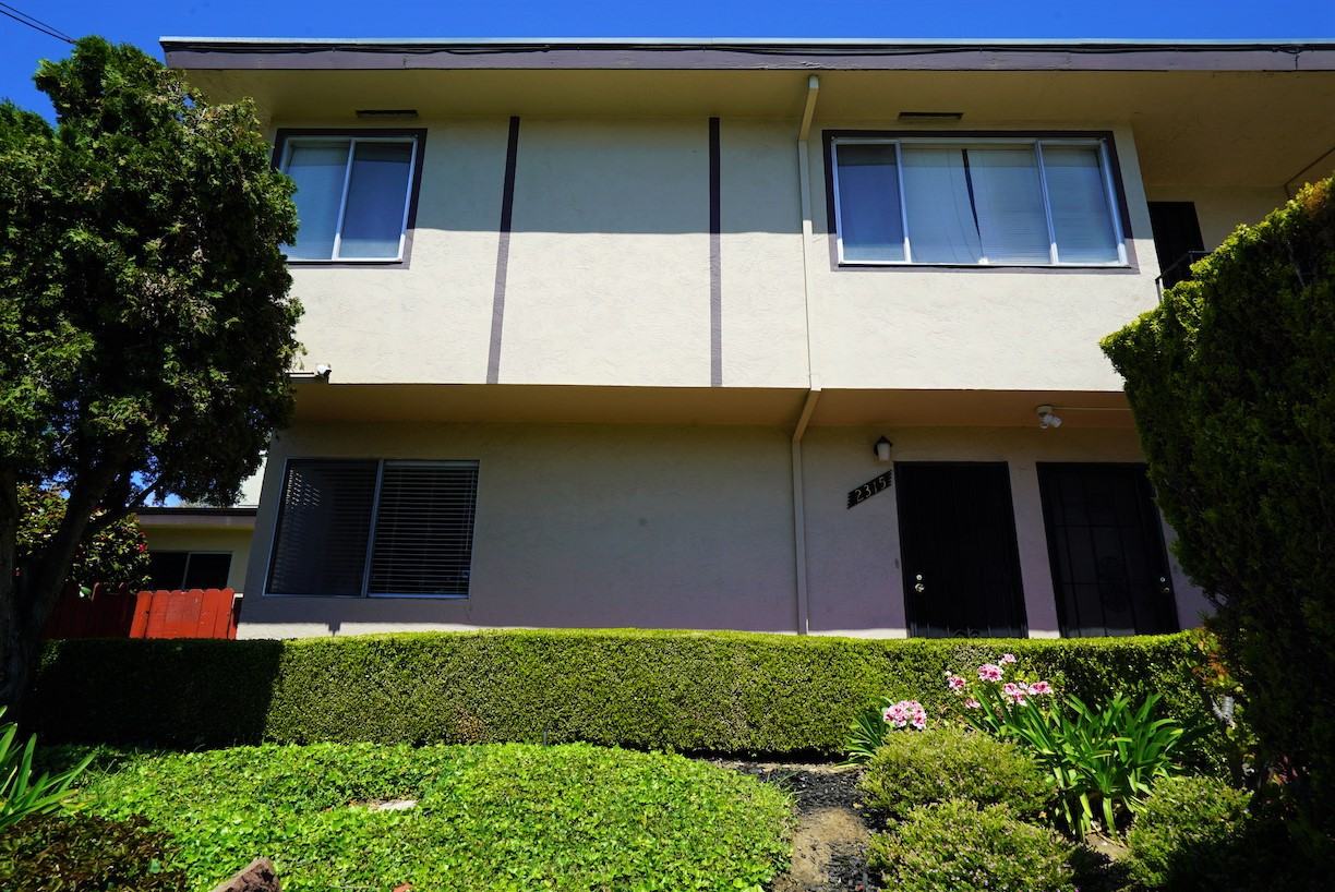 2315 Monticello Avenue - Photo 2 of 26