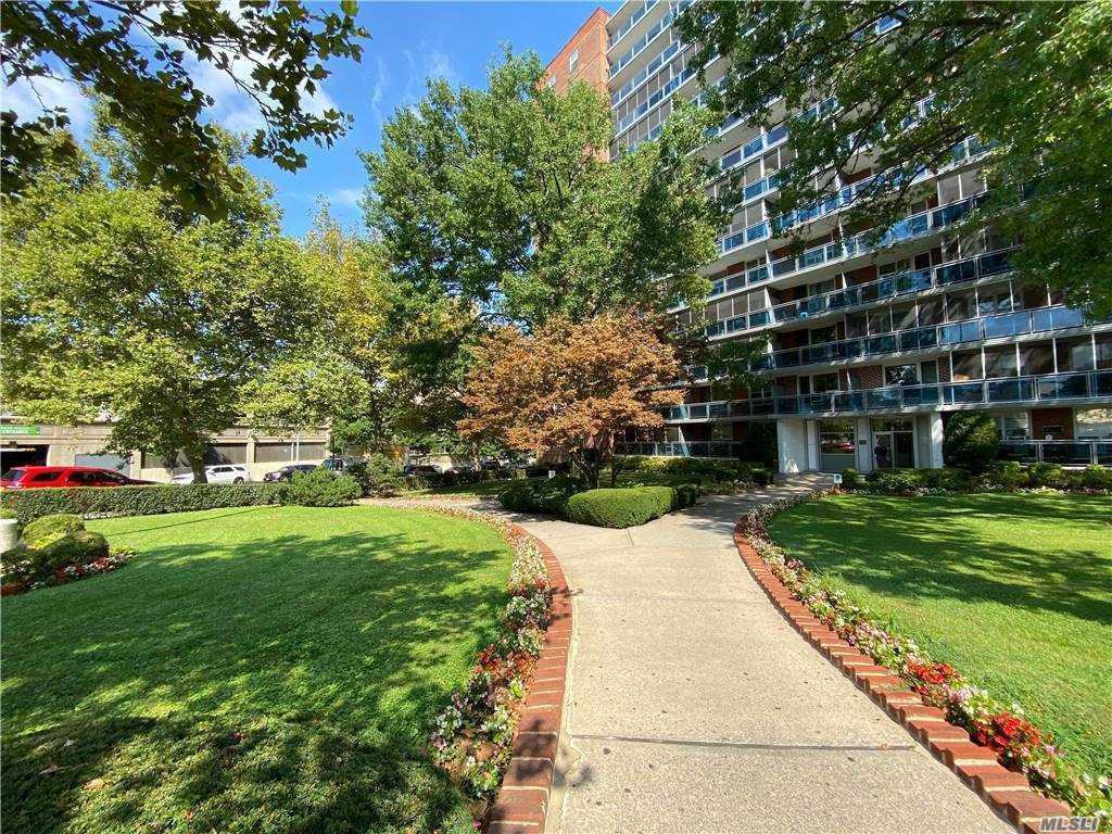 9707 63rd Rd, Rego Park, NY 11374, USA 6 unit Rentals Zumper