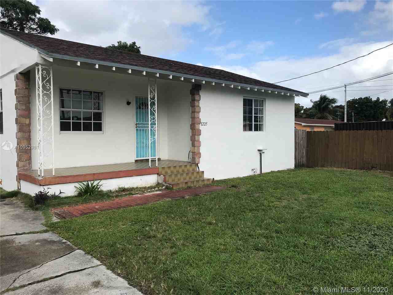1225 Northwest 45th Street