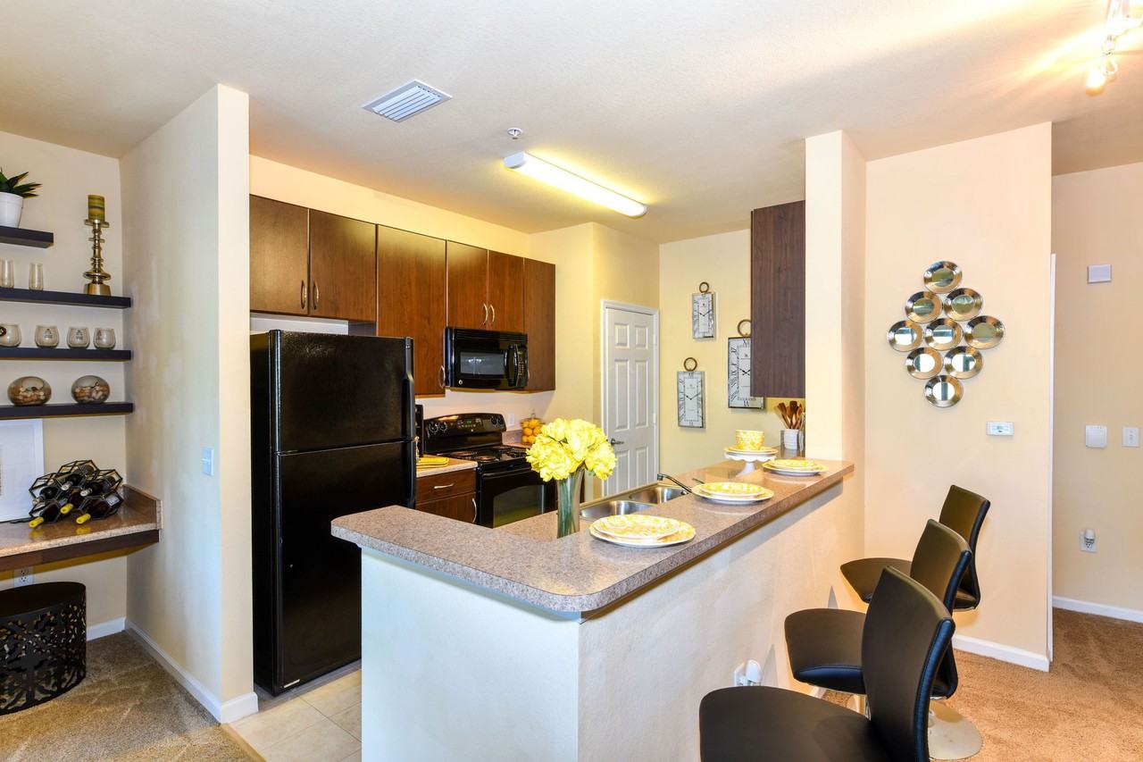 Courtney Isles - Photo 3 of 50