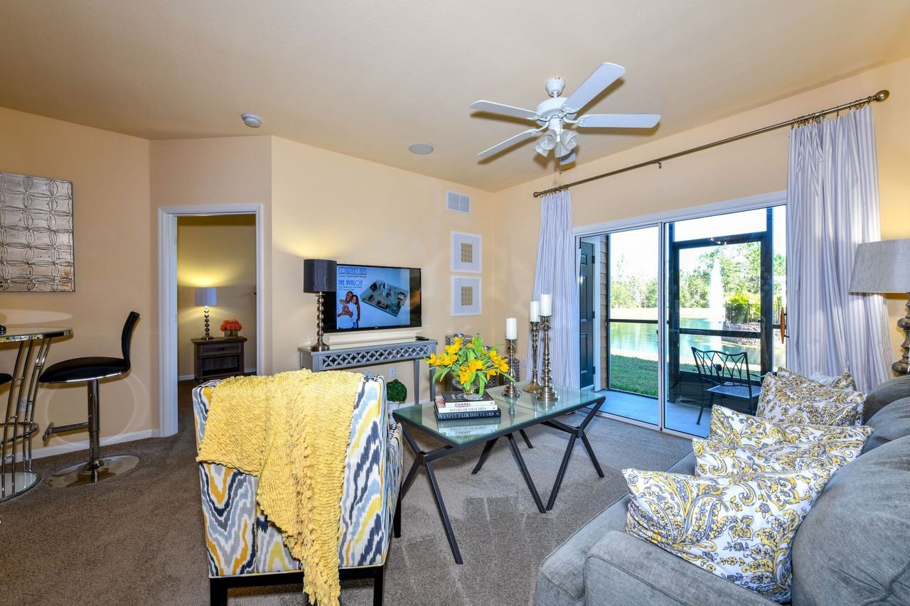 Courtney Isles - Photo 2 of 50