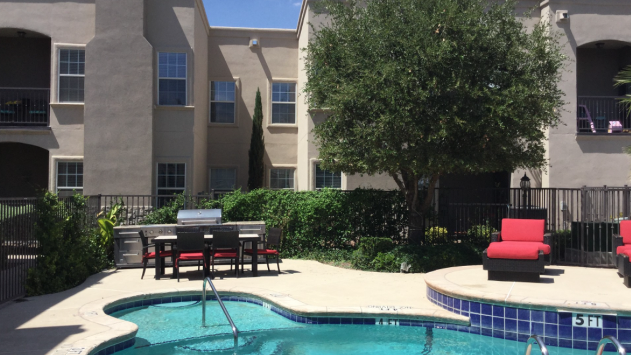 1411 Bob Hope - Photo 3 of 19