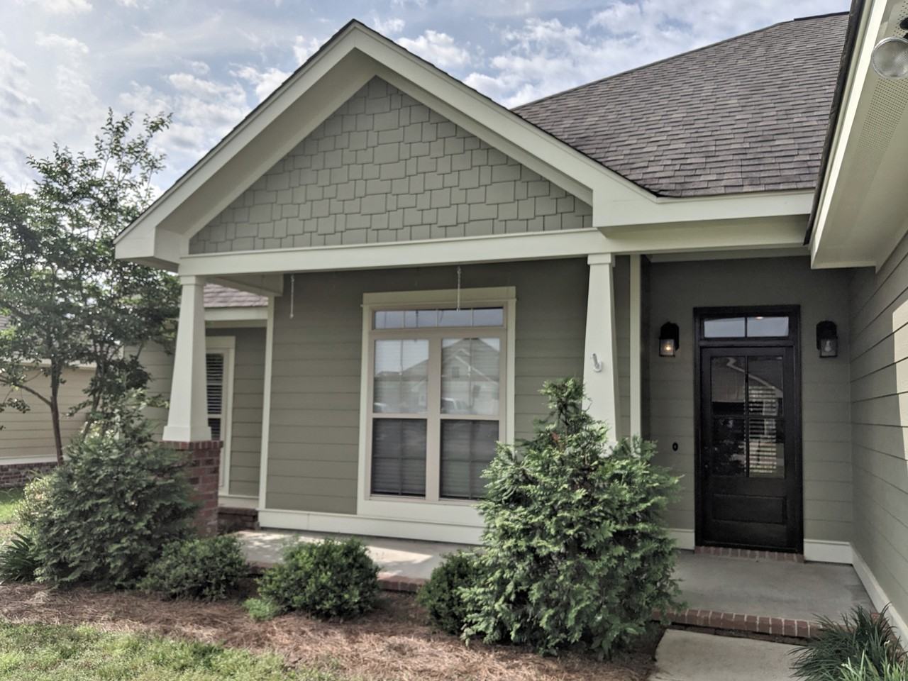 11 W Sycamore - Photo 2 of 34