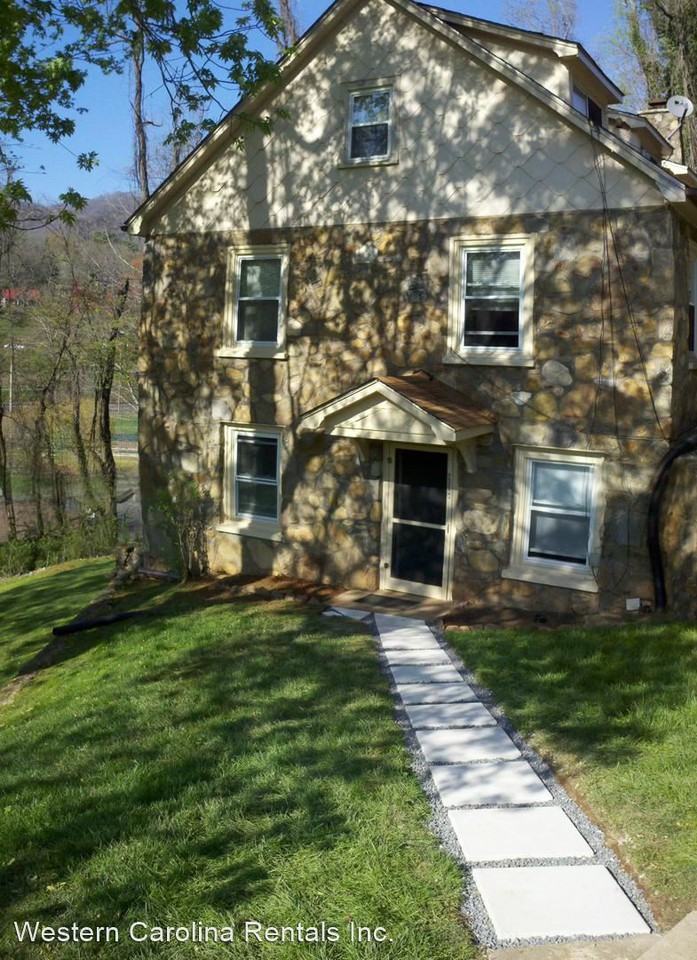 296 Savannah Drive - Photo 2 of 16